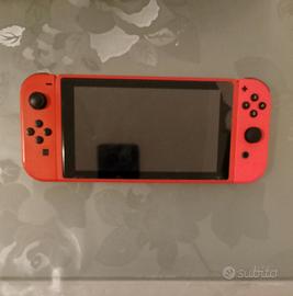 Nintendo Switch con giochi e accessori 