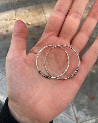 Orecchini a cerchio in argento 925