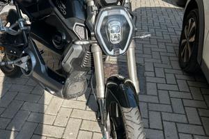 Vmoto elettrica pari a 50cc