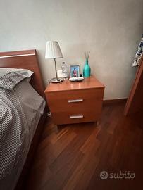 Letto matrimoniale, 2 comodini, materasso