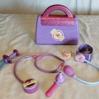 Dottoressa Peluche - La Valigetta Di Dottie
.