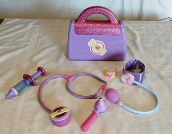 Dottoressa Peluche - La Valigetta Di Dottie
.