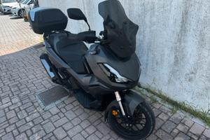 Honda adv 350