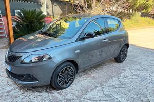 Lancia Ypsilon 1.0 FireFly 5 porte S&S Hybrid Ecoc