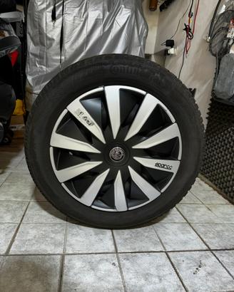 Cerchi in ferro con gomme invernali giulietta