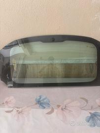 Lunotto Posteriore pegout 208