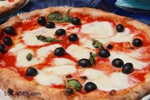 Borgo S.Lorenzo ristorante pizzeria 150 coperti