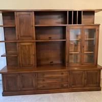 Parete attrezzata in noce nazionale nuova