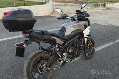 Yamaha tracer 900