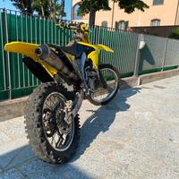 Suzuki rmz 250