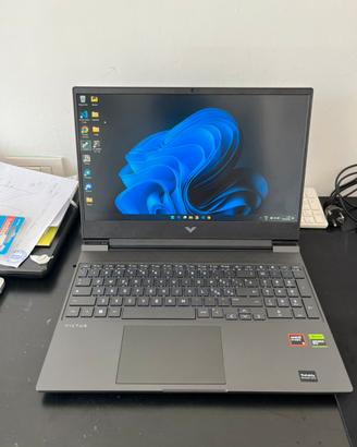 hp victus 15 4050 6gb/ Ryzen 5 8645HS