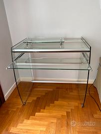 Scrivania porta compiuter in vetro