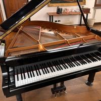 Pianoforte Yamaha C1