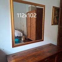 GRANDE SPECCHIO CON CORNICE DORATA