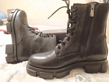 Anfibi nuovi in pelle n. 38 IGI e CO