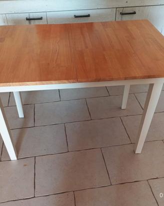 Tavolo estendibile + 4 sedie in legno massello