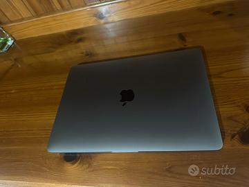 MacBook Pro 13” 2016 i5 – 16GB RAM – 256GB SSD