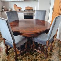 Tavolo rotondo in legno con 4 sedie