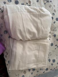 coppia de tende con balza e ricamo in fondo 