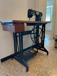 Macchina  da cucire MALOK con Base SINGER