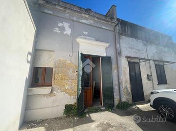 CASA DI CORTE A LIZZANELLO