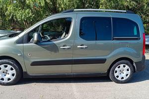 Peugeot Partner trasporto disabili