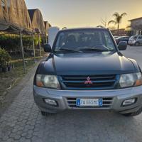 Mitaubishi Pajero 2.5