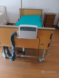 Letto regolabile con materasso antidecubito