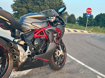 Mv agusta f3 675