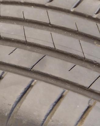 Pneumatici estivi 205/60 R16 92 V