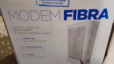 modem fibra nuovo  compatible anche con ADSL. 