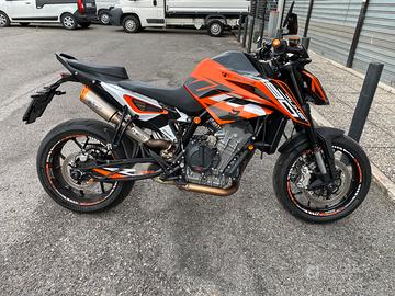 KTM DUKE 790