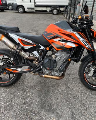 KTM DUKE 790