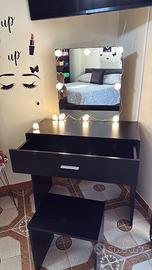 Toeletta trucco con luci e sgabello