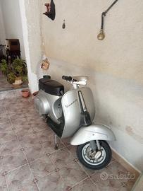 Vespa 50