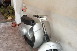 Vespa 50