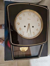 orologio a pendolo da parete vintage Kieninger. 