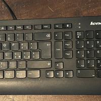 Tastiera Lenovo con mousse