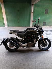 Husqvarna Svartpilen 401