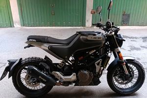 Husqvarna Svartpilen 401