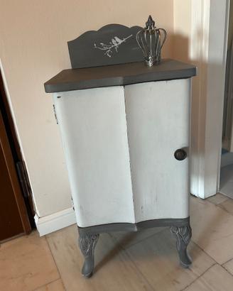 Comodino shabby grigio