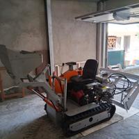 Trattore puliscispiaggia