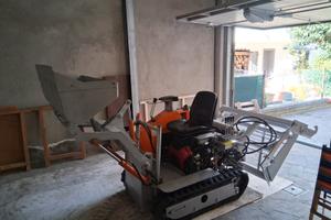 Trattore puliscispiaggia