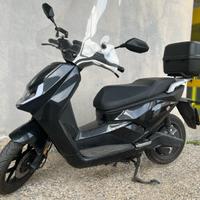 Scooter FQi Niu 500