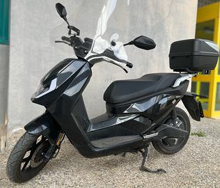 Scooter FQi Niu 500