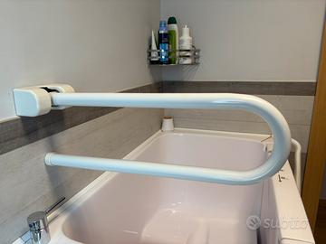 Maniglione  regolabile per disabili