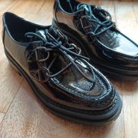 scarpe nuove in scatola originale