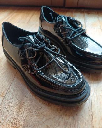 scarpe nuove in scatola originale