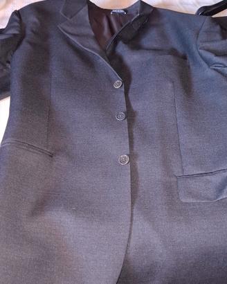 VESTITO DA UOMO