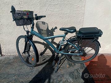 BICICLETTA ELETTRICA Unisex Btwin riverside 920E